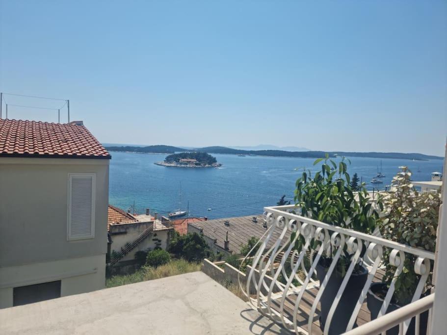 Private Room With View 1 Хвар Екстер'єр фото